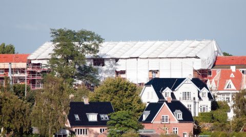 Totaloverdækning, fugtkriterier og risikovurdering